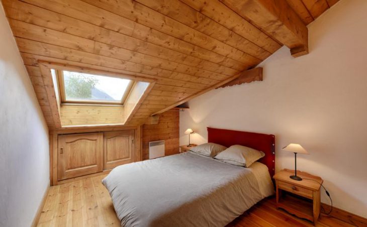 Polaris Apartment, Chamonix, Double Bedroom